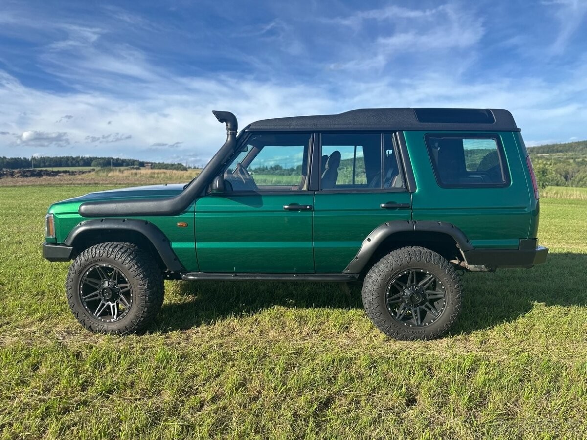 land-rover-discovery-2-0-2-td5-kompletni-restomod - 4