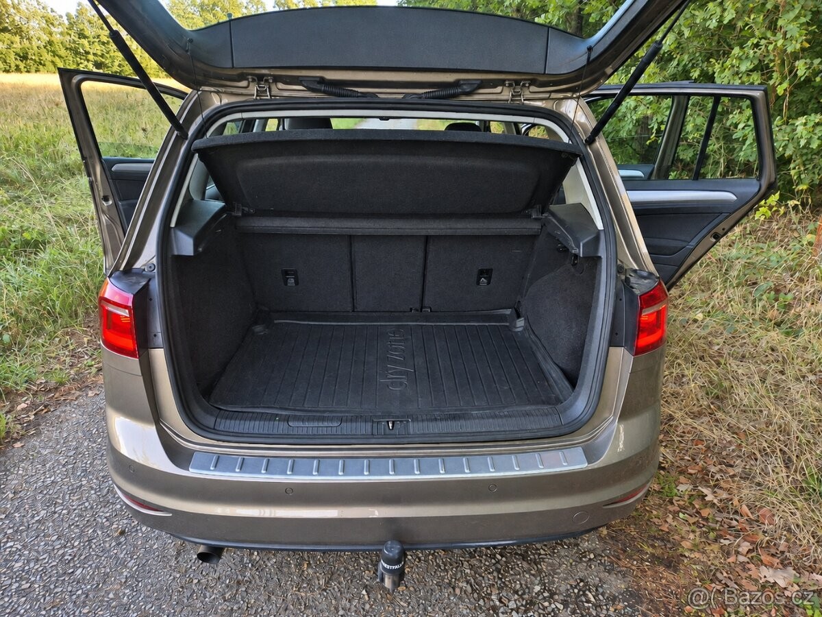 volkswagen-golf-sportsvan-1-6-vw-sportsvan - 2