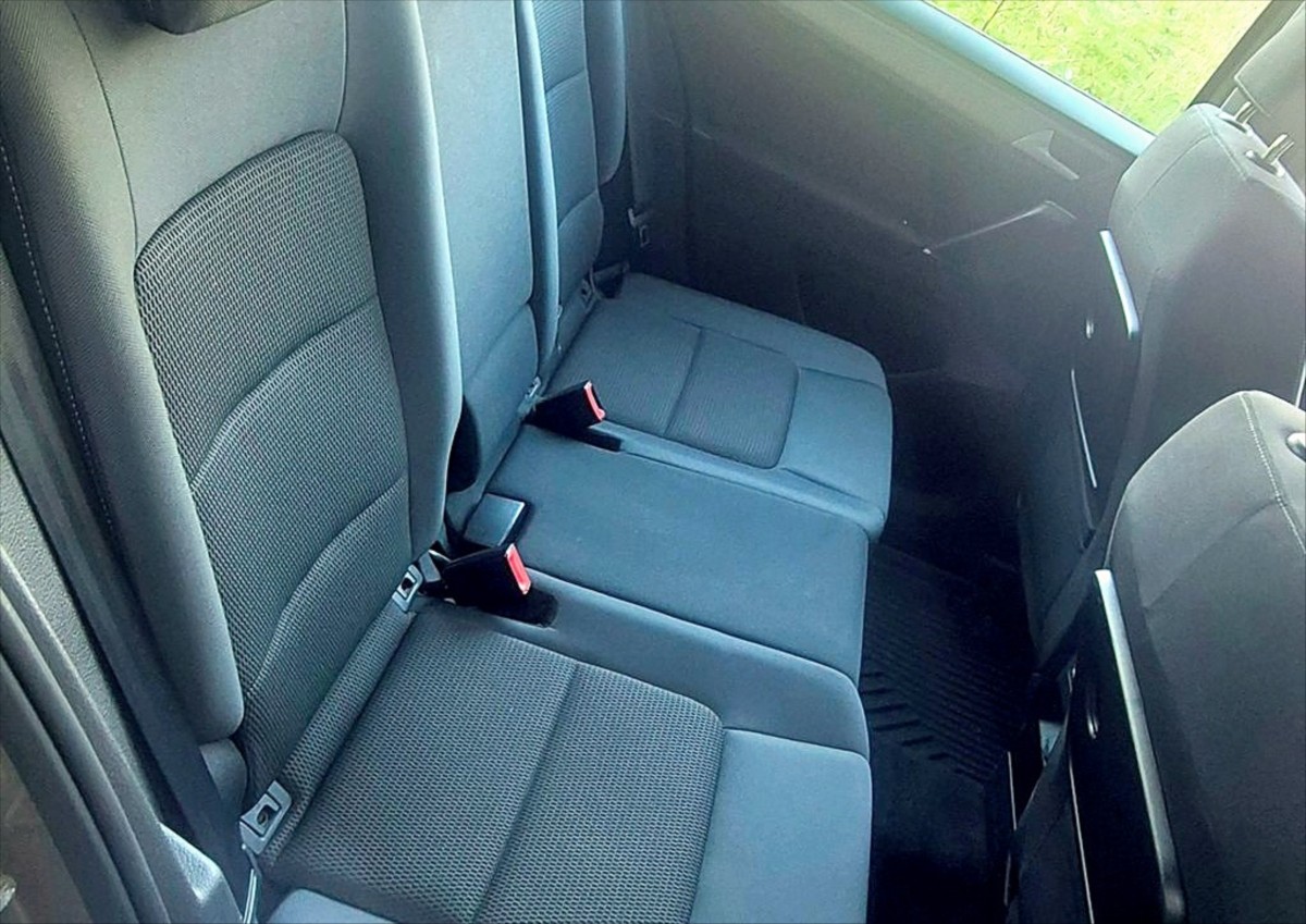 volkswagen-golf-sportsvan-1-6-vw-sportsvan - 4
