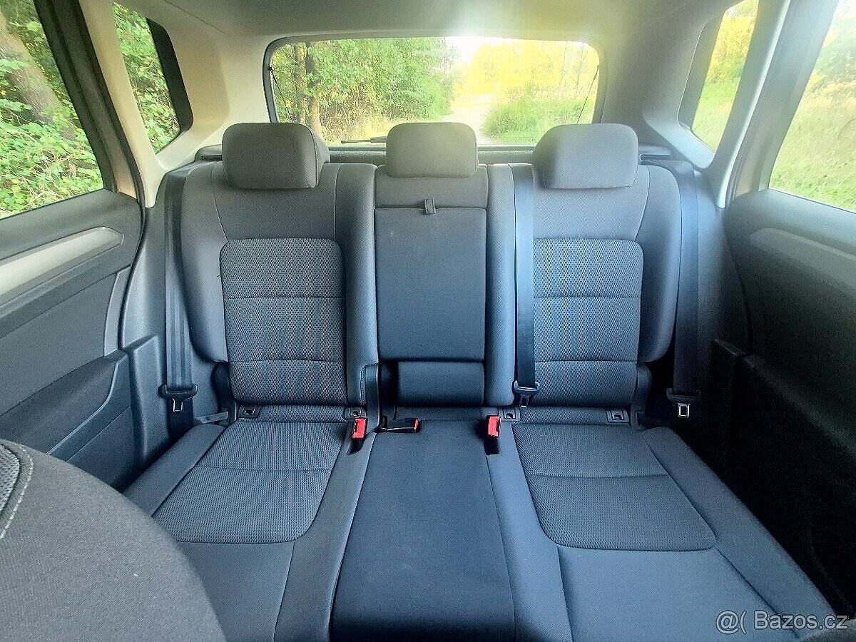 volkswagen-golf-sportsvan-1-6-vw-sportsvan - 9