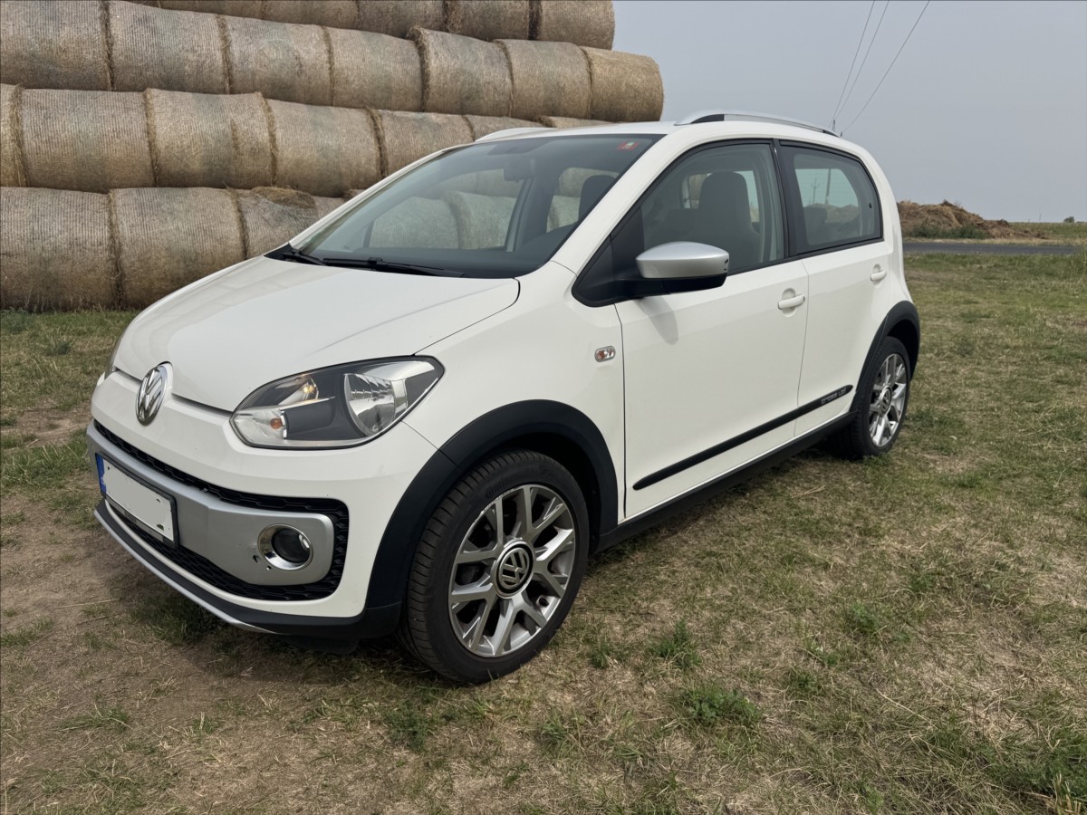 Volkswagen up! 1,0 CROSS ! MAX VÝBAVA, SERVISKA