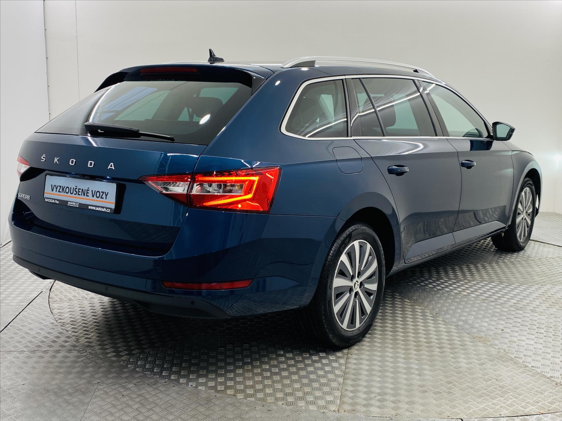 skoda-superb-2-0-tdi-147kw-dsg-style - 1