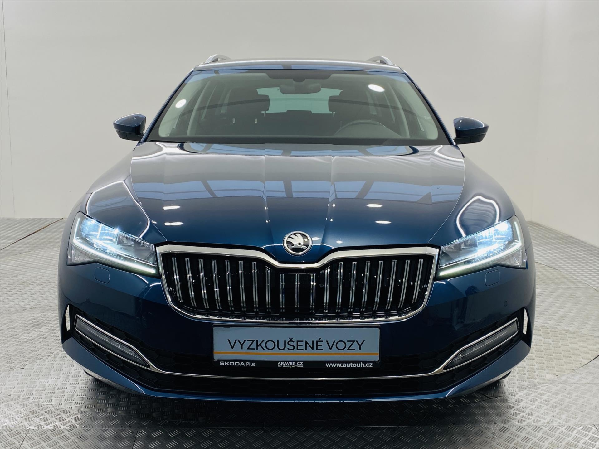 skoda-superb-2-0-tdi-147kw-dsg-style - 3