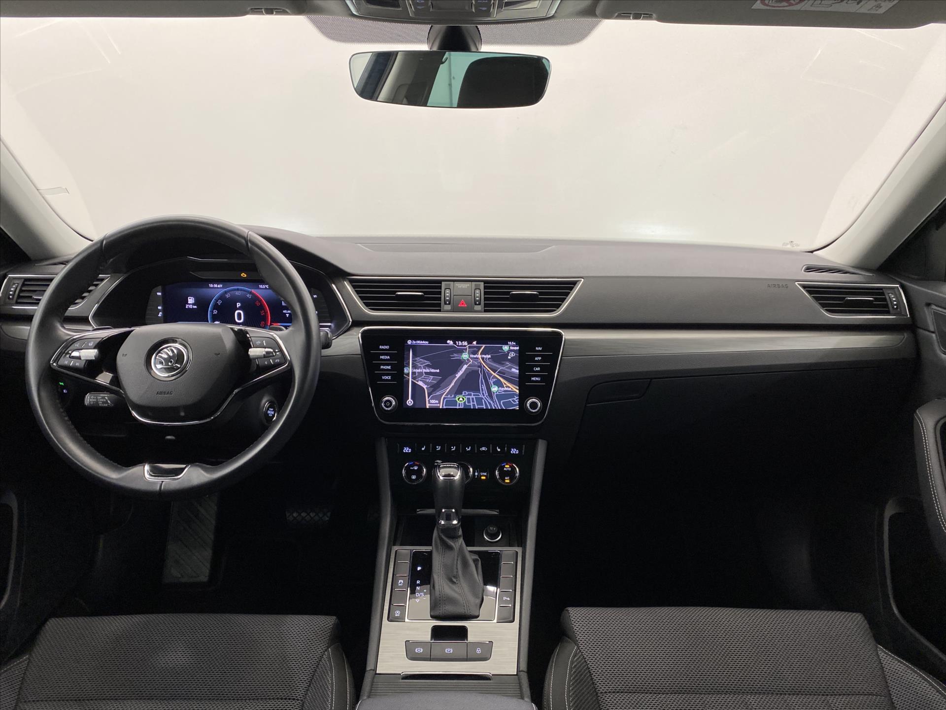 skoda-superb-2-0-tdi-147kw-dsg-style - 8