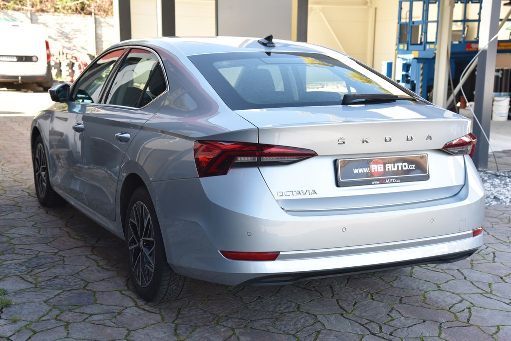 skoda-octavia-2-0-tdi-85-kw-ambition - 9