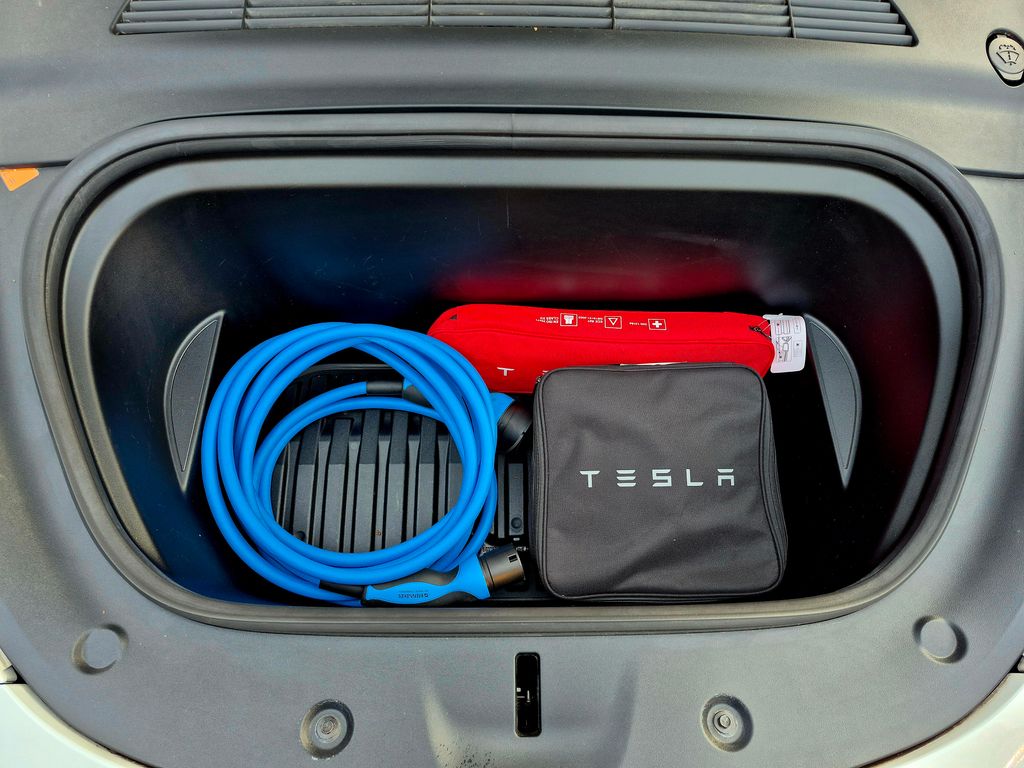 tesla-model-y-long-range-dual-motor-berlin-dph-soh-95-0 - 7