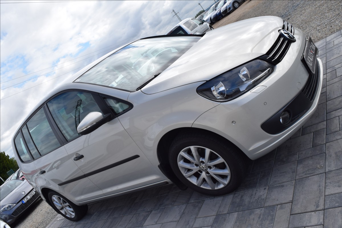 volkswagen-touran-1-4-tsi-103kw-dsg-po-servise - 3