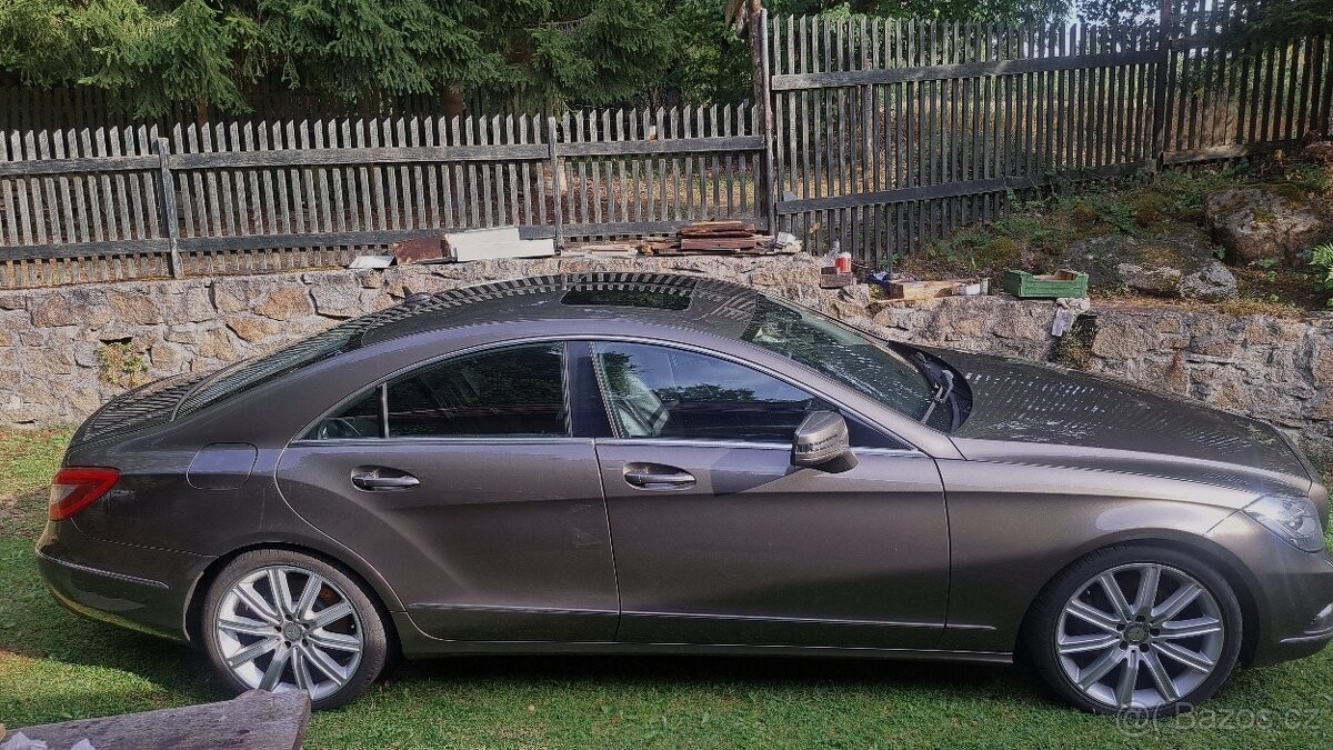 mercedes-benz-cls-3-0-350cdi-nebourane - 1