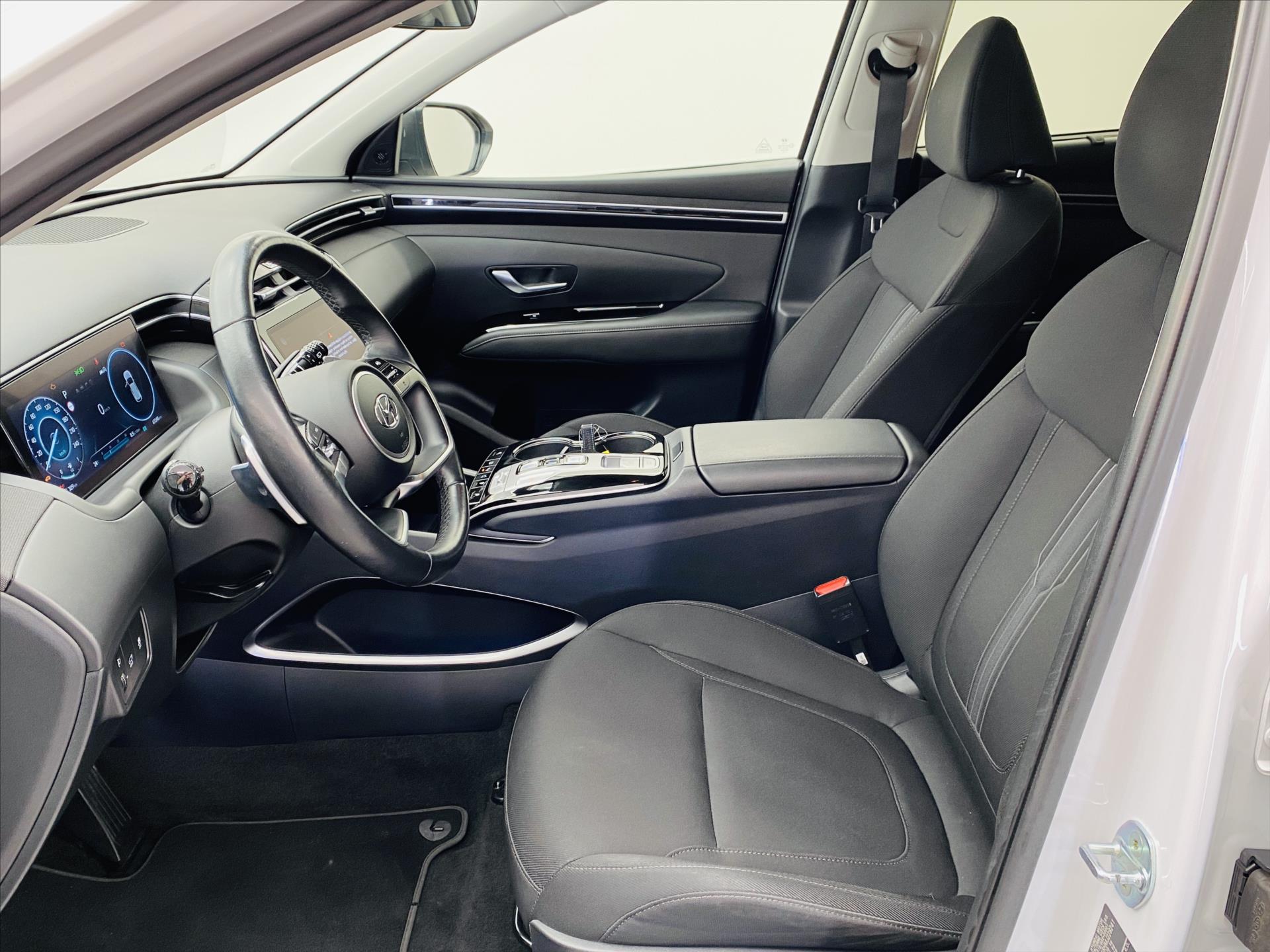 hyundai-tucson-1-6-t-gdi-mhev-132kw-4x4 - 4