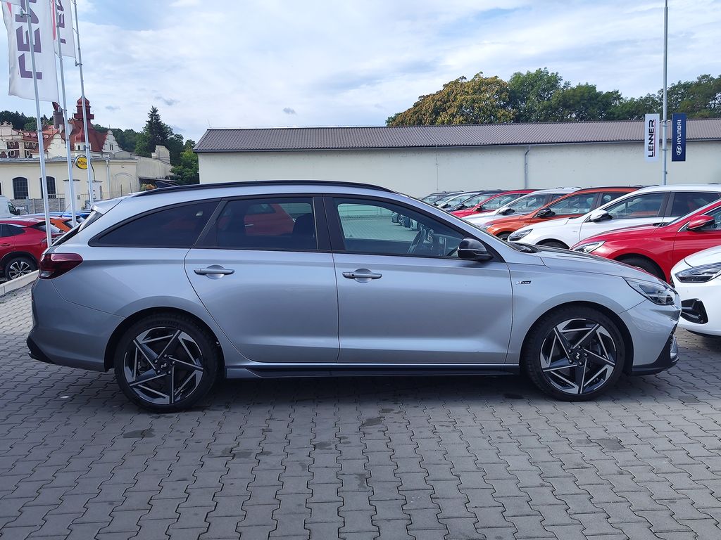 hyundai-i30-1-5-t-gdi-103kw-n-line-dct - 3