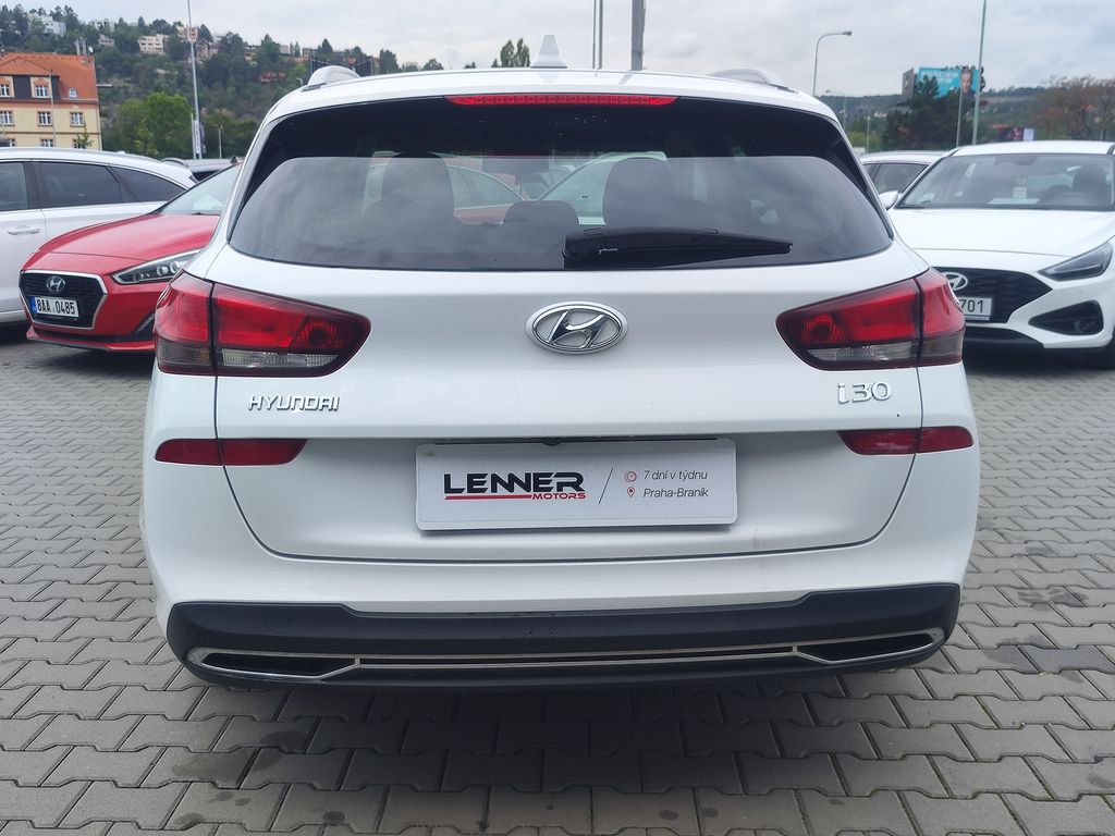 hyundai-i30-1-5-t-gdi-117kw-smart-mhev - 5
