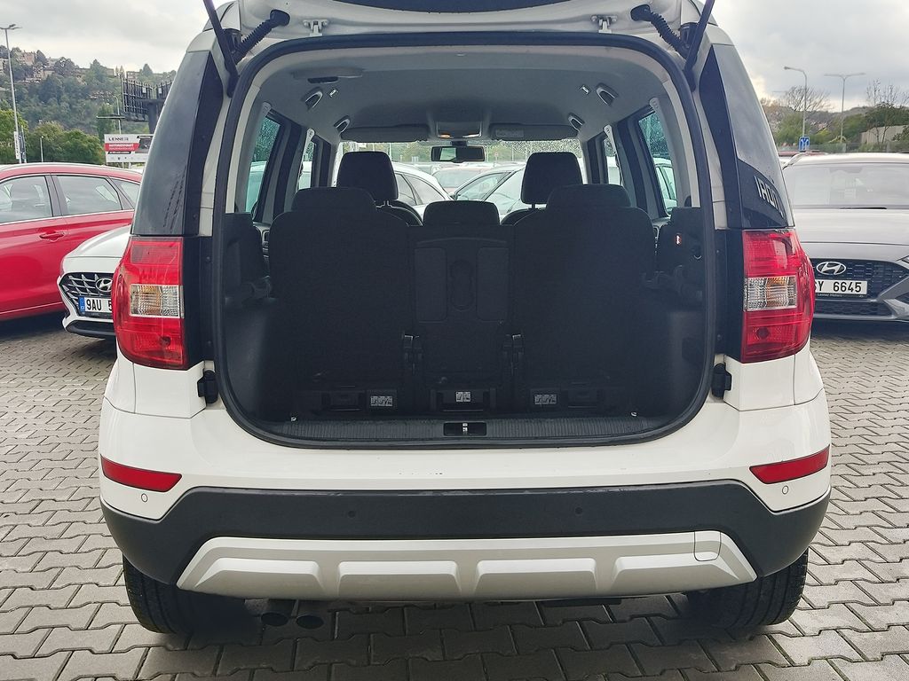 skoda-yeti-2-0-tdi-103kw-ambition-dsg-4x4 - 8