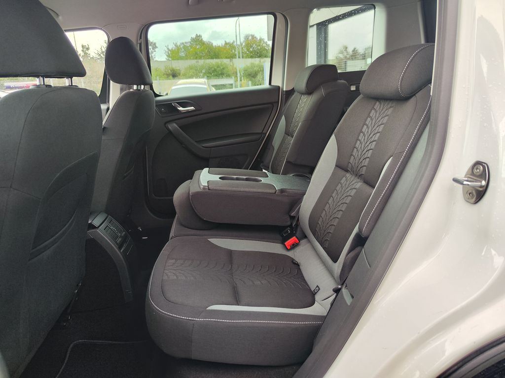 skoda-yeti-2-0-tdi-103kw-ambition-dsg-4x4 - 9