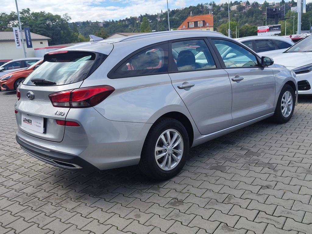 hyundai-i30-1-5-t-gdi-117kw-comfort - 4