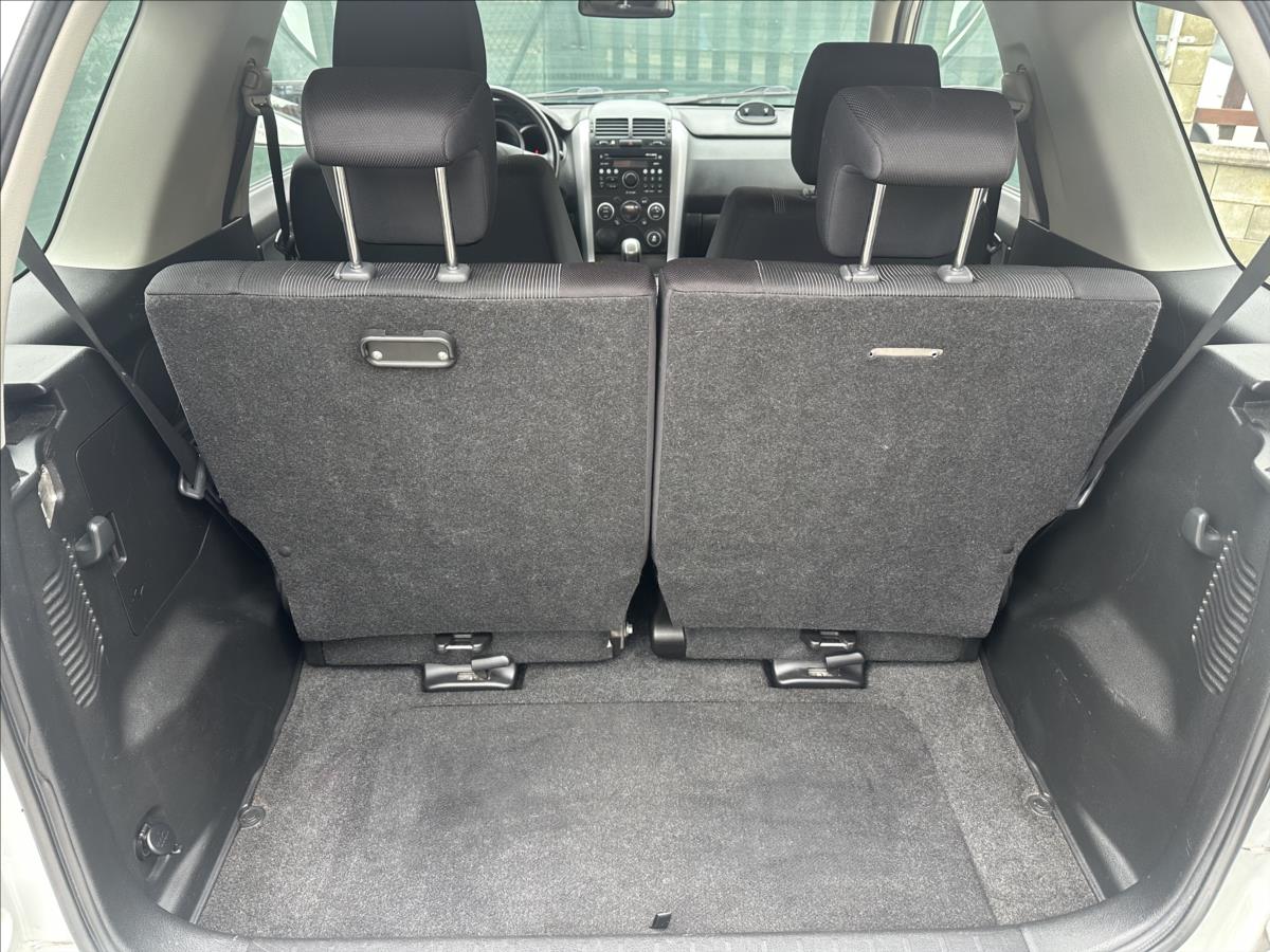 suzuki-grand-vitara-1-6-4x4-1-majitel - 4