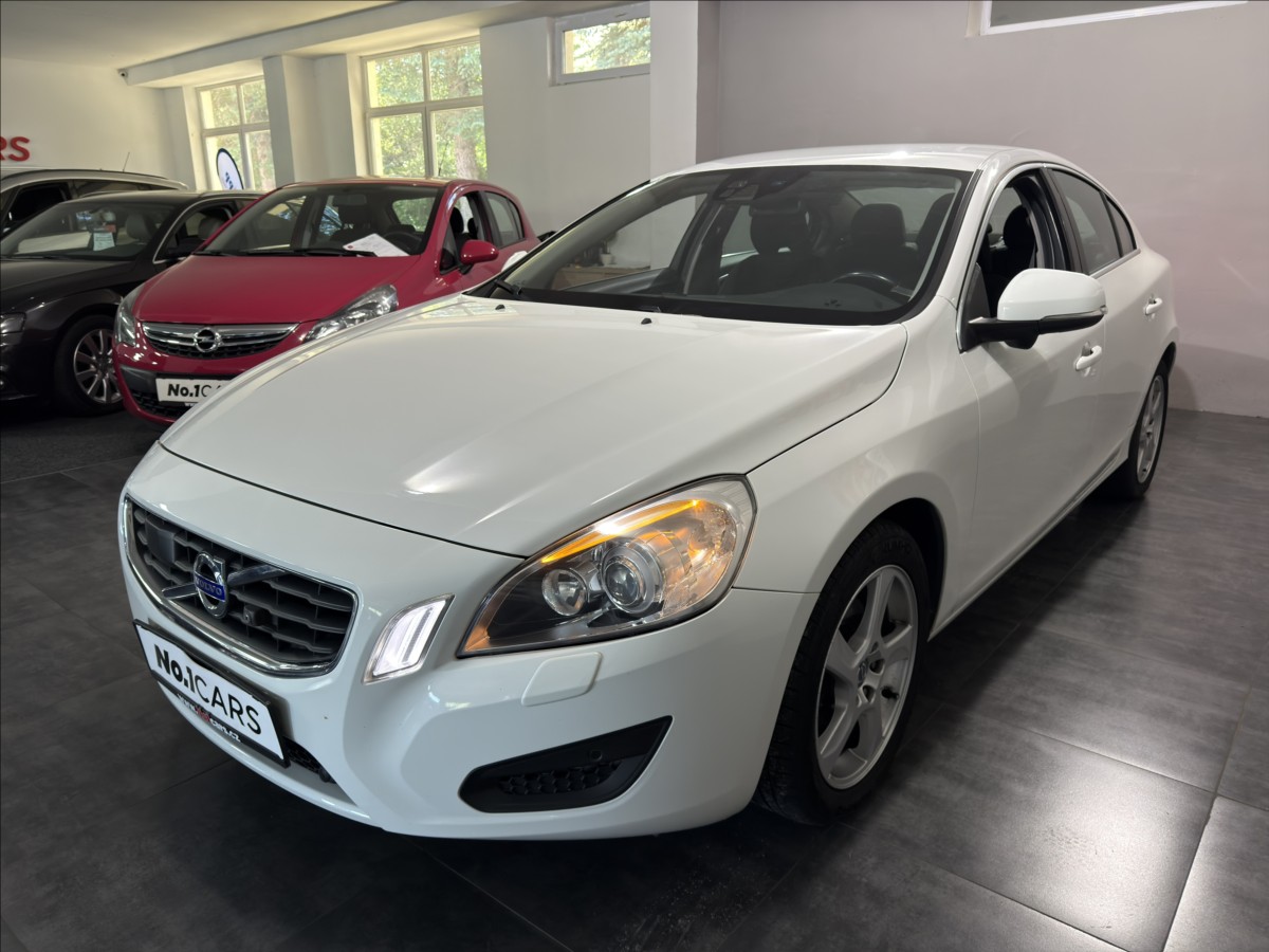 volvo-s60-1-6-t3-summum-xenon-blis - 2