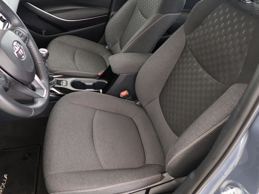 toyota-corolla-1-5-dynamic-92kw-comfort-cz-1maj - 8
