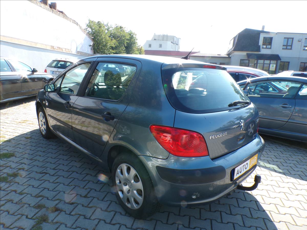 peugeot-307-1-4-16v-tazne-zarizeni - 3
