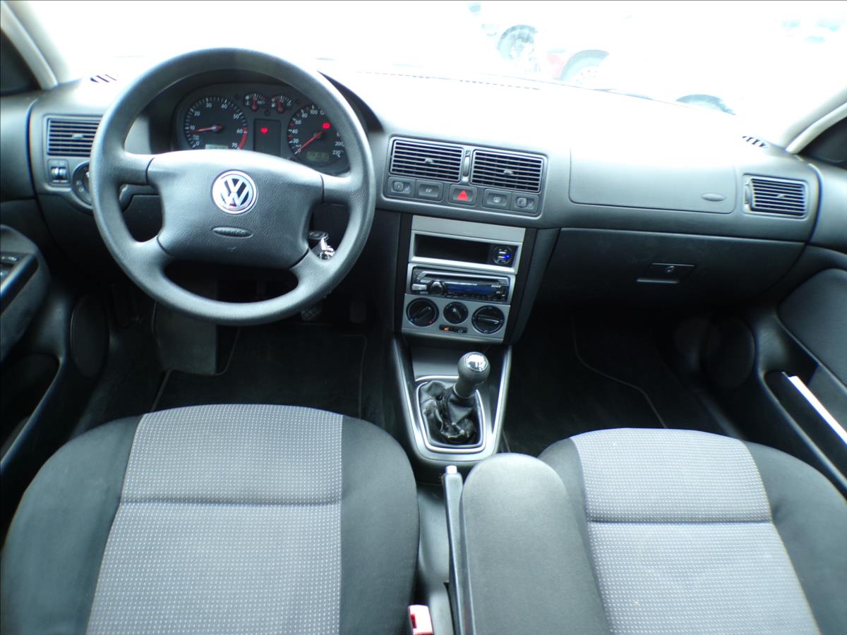 volkswagen-golf-1-4-16v-klimatizace - 6