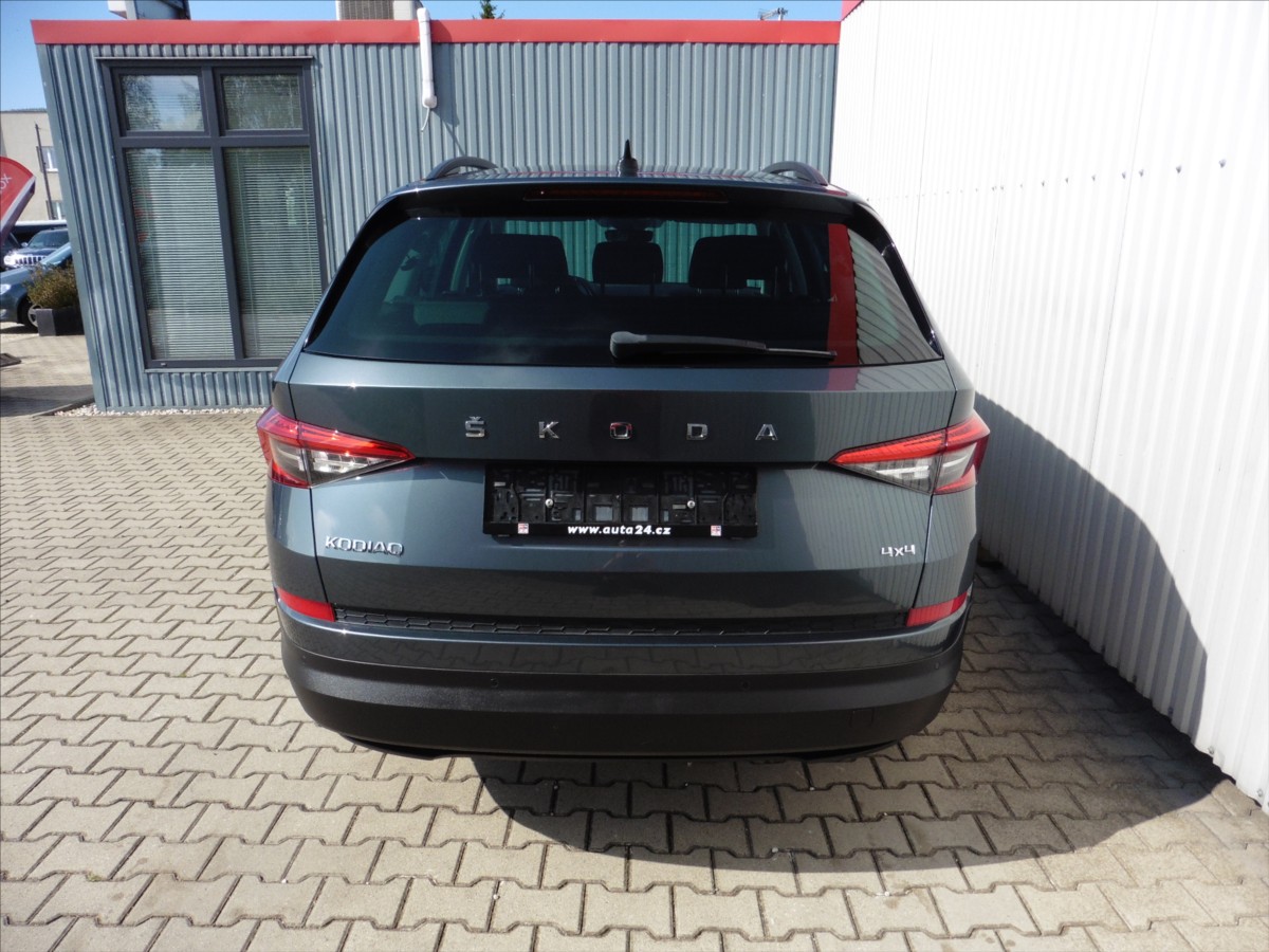 skoda-kodiaq-2-0-tdi-style-4x4-dsg-7-mist - 6
