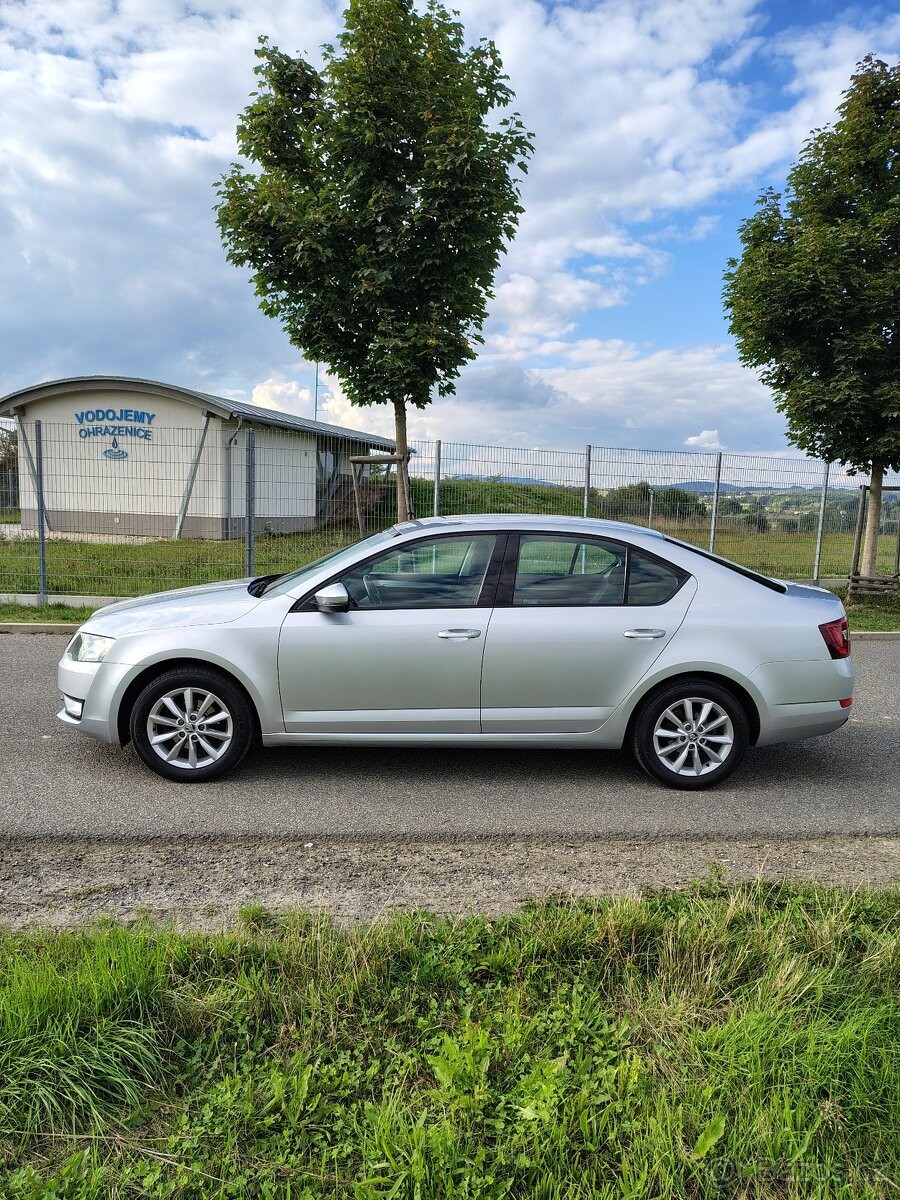 skoda-octavia-1-2-tsi-tazne-zar - 2