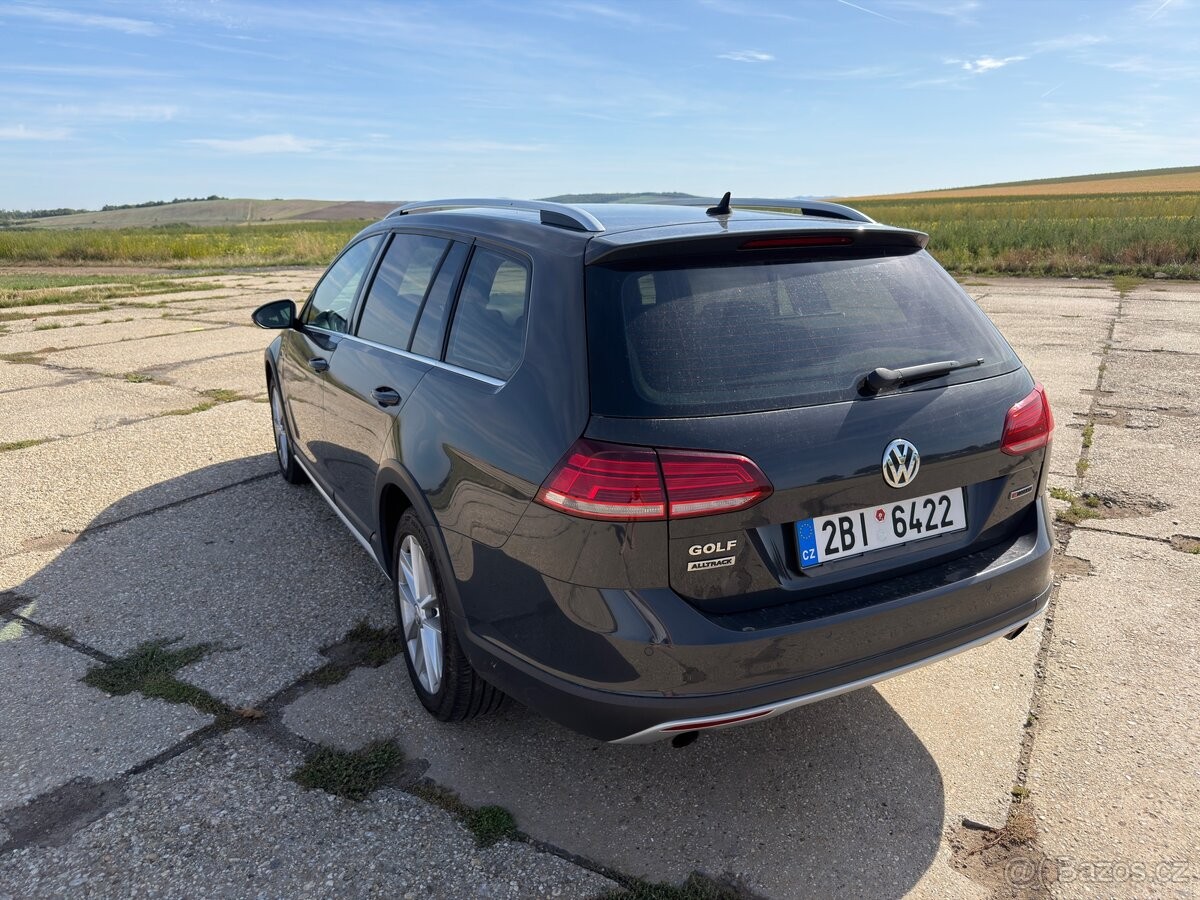 volkswagen-golf-1-8-tsi-4motion-dsg-132-kw - 1