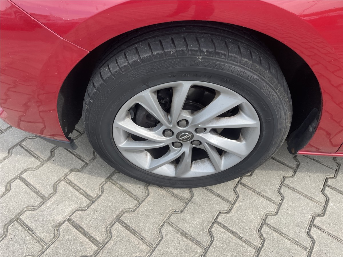 opel-astra-1-5-cdti-cr-dph-digiklima-led-pekne-j - 5