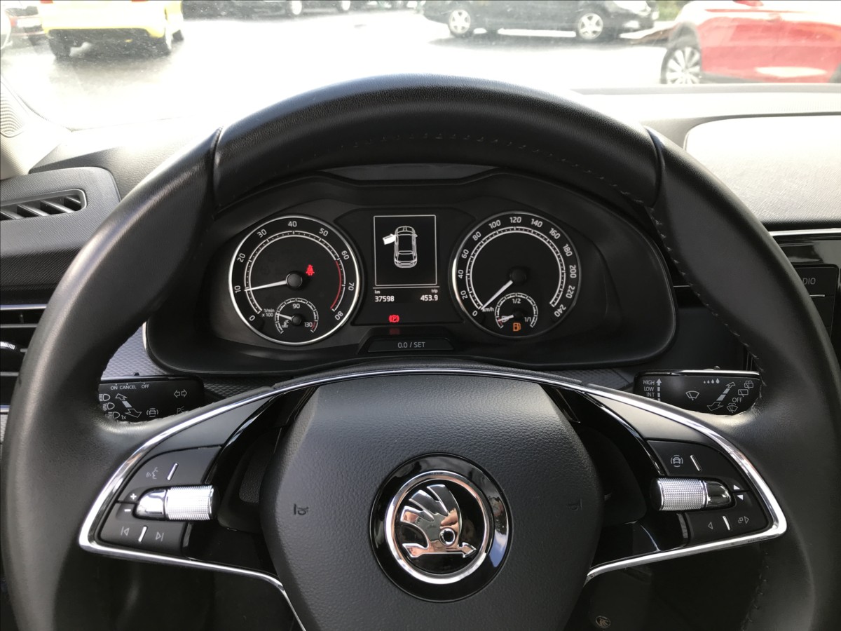 skoda-scala-1-0-tsi-70kw - 6