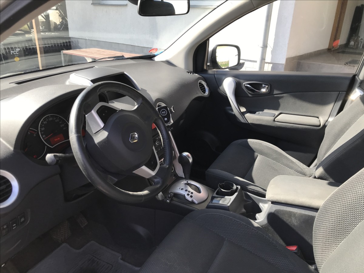 renault-koleos-2-0-dci-110kw-at-4x4 - 6