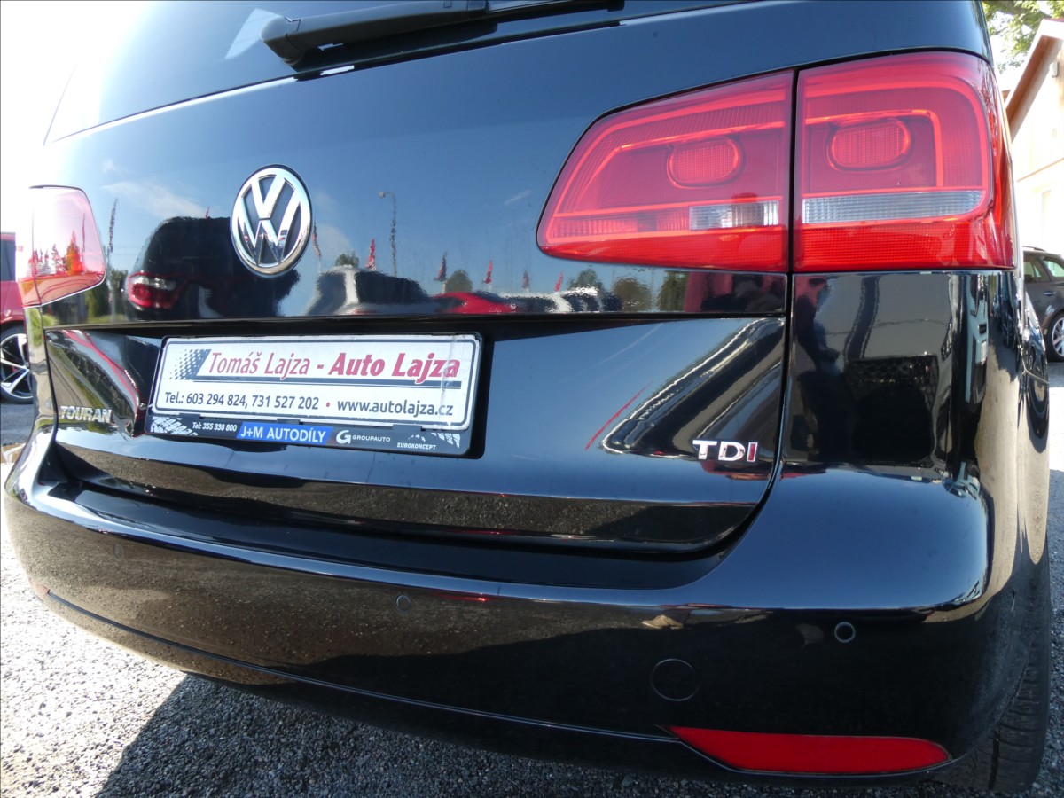 volkswagen-touran-1-6-tdi-77kw-7-mist-navigace - 9
