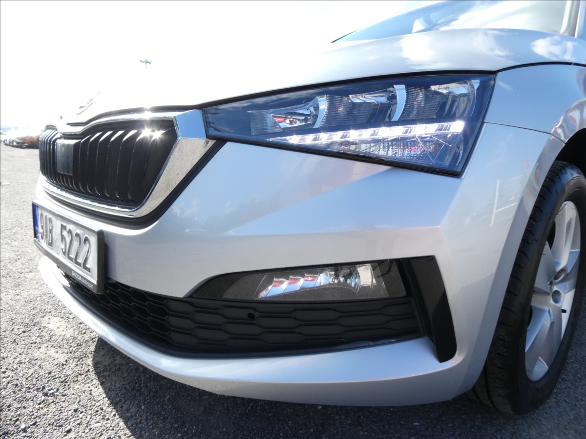skoda-scala-1-0-tsi-70kw-serviska-dph-cr - 3