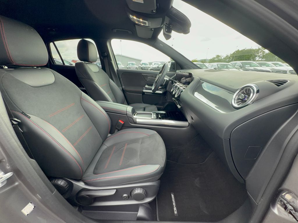 mercedes-benz-gla-gla-200d-4matic-edition-140-years - 9