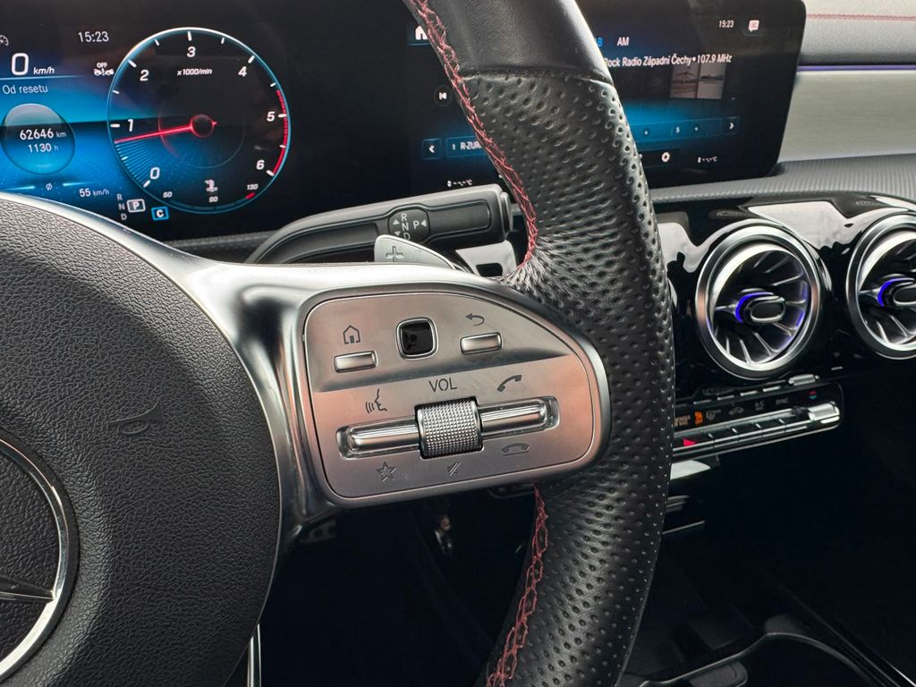 mercedes-benz-cla-200d-amg-line - 9