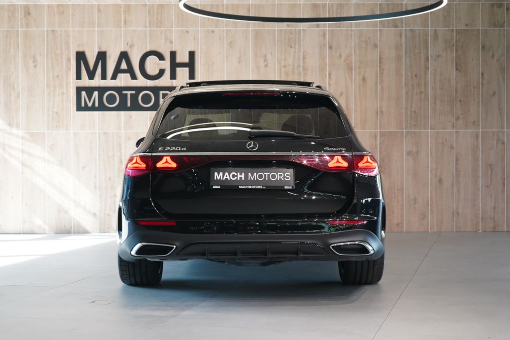 mercedes-benz-tridy-e-220d-4matic-amg-pano-tazne - 9