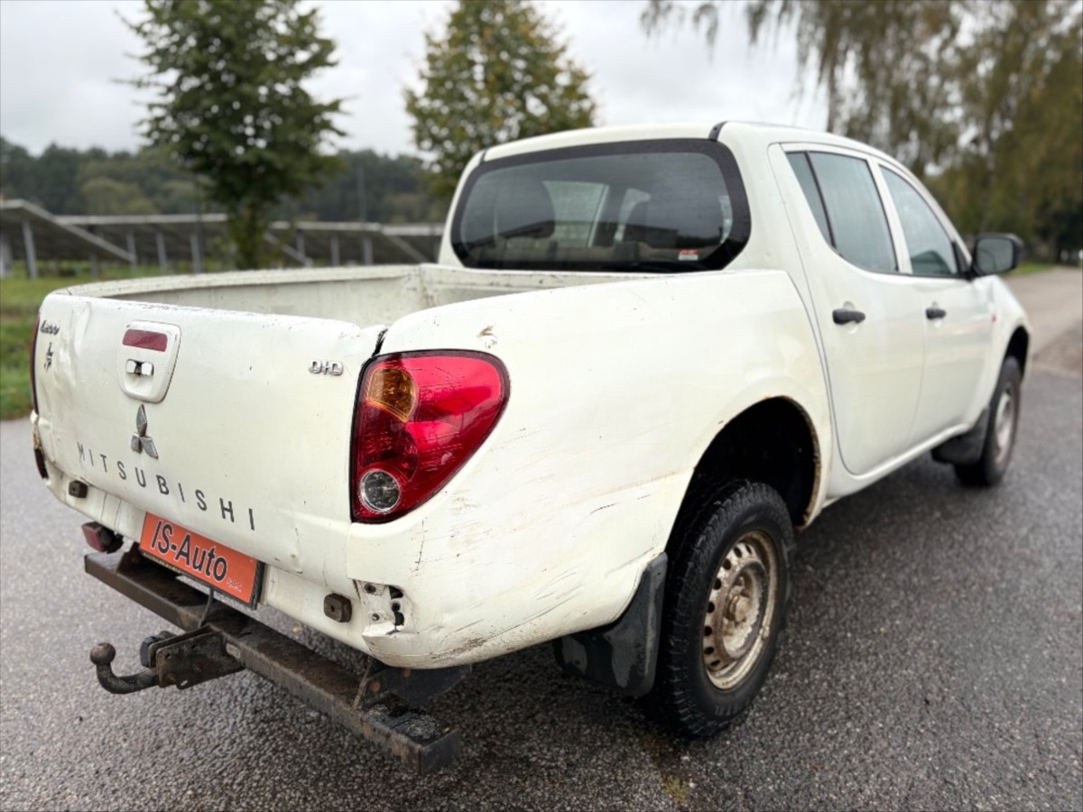 mitsubishi-l200-2-5-di-d-4x4 - 2