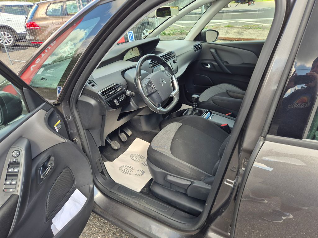 citroen-grand-c4-spacetourer-1-5hdi-96kw-odpocet-dph - 8