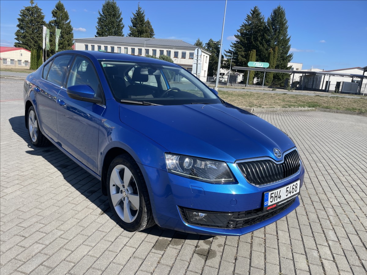 skoda-octavia-1-8-tsi-132kw-dsg-style-xenon-led-czauto - 5