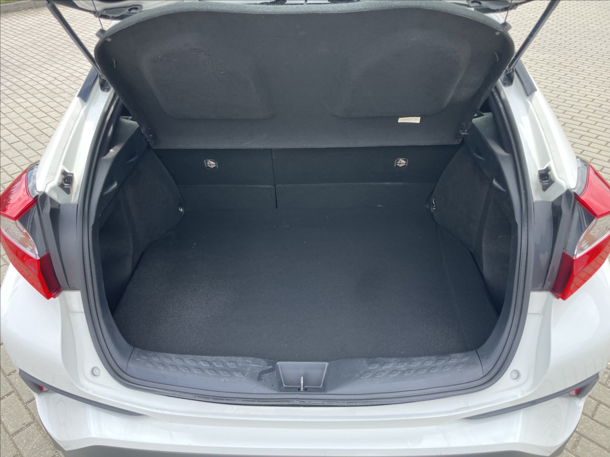toyota-c-hr-1-8-i-72kw-hybrid-e-cvt-czauto-tazne - 8