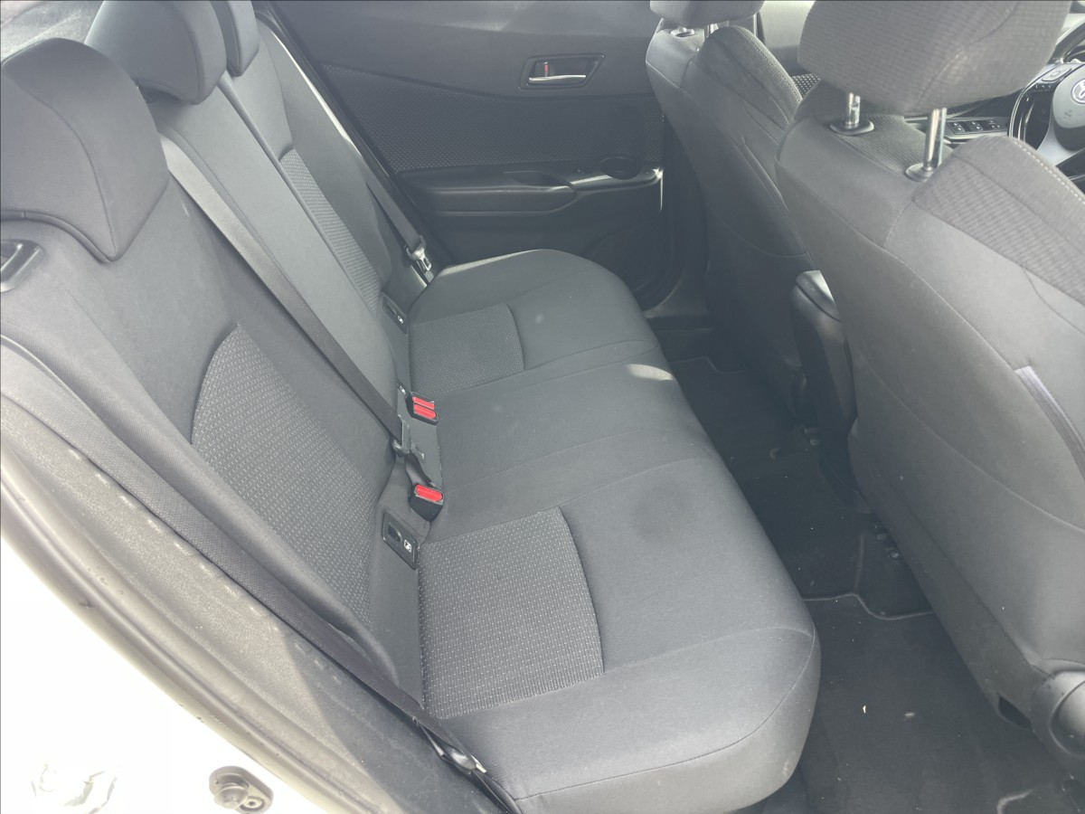 toyota-c-hr-1-8-i-72kw-hybrid-e-cvt-czauto-tazne - 9