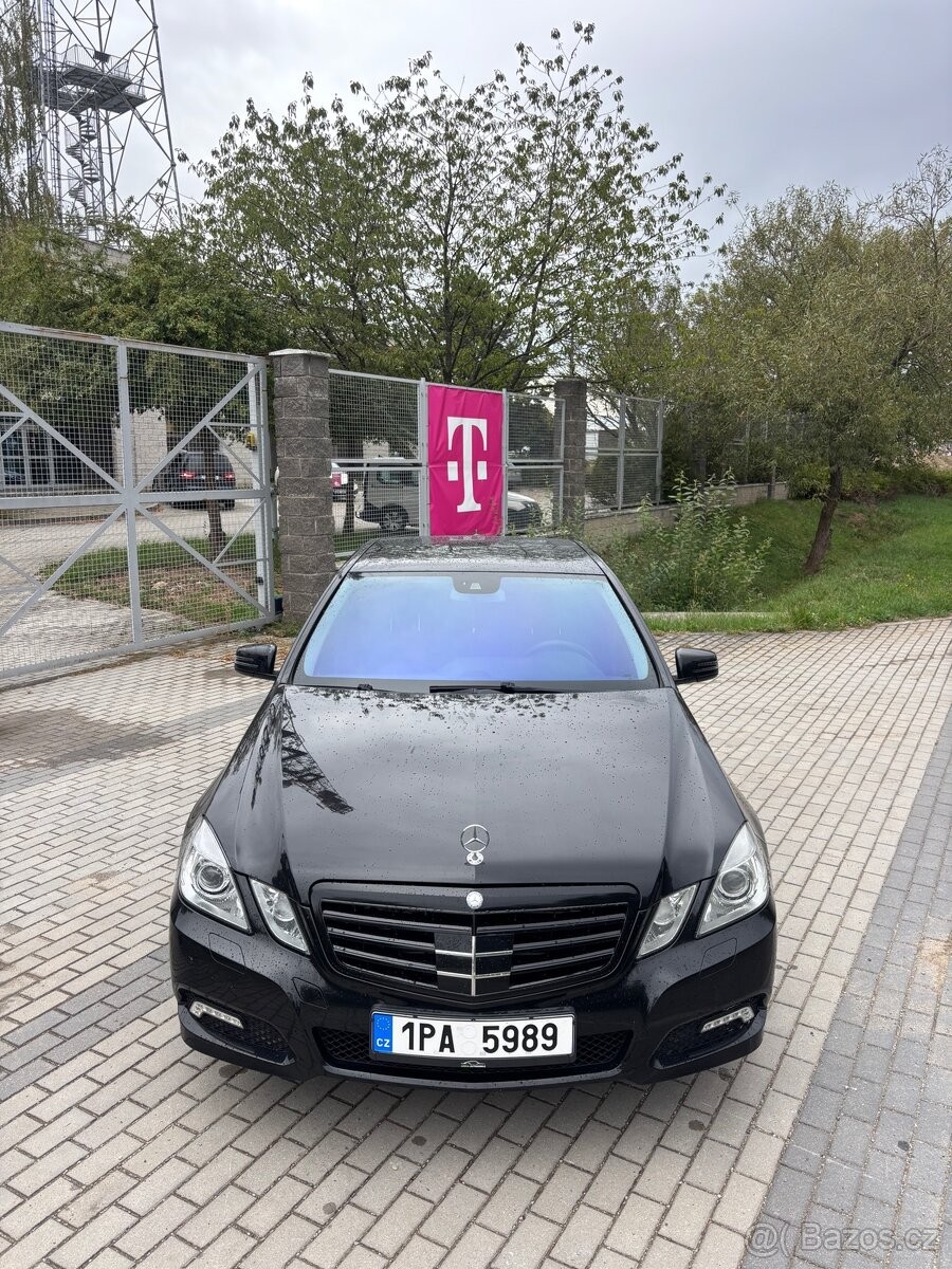 Mercedes-Benz Třídy E E350 CGI 215kw 2009