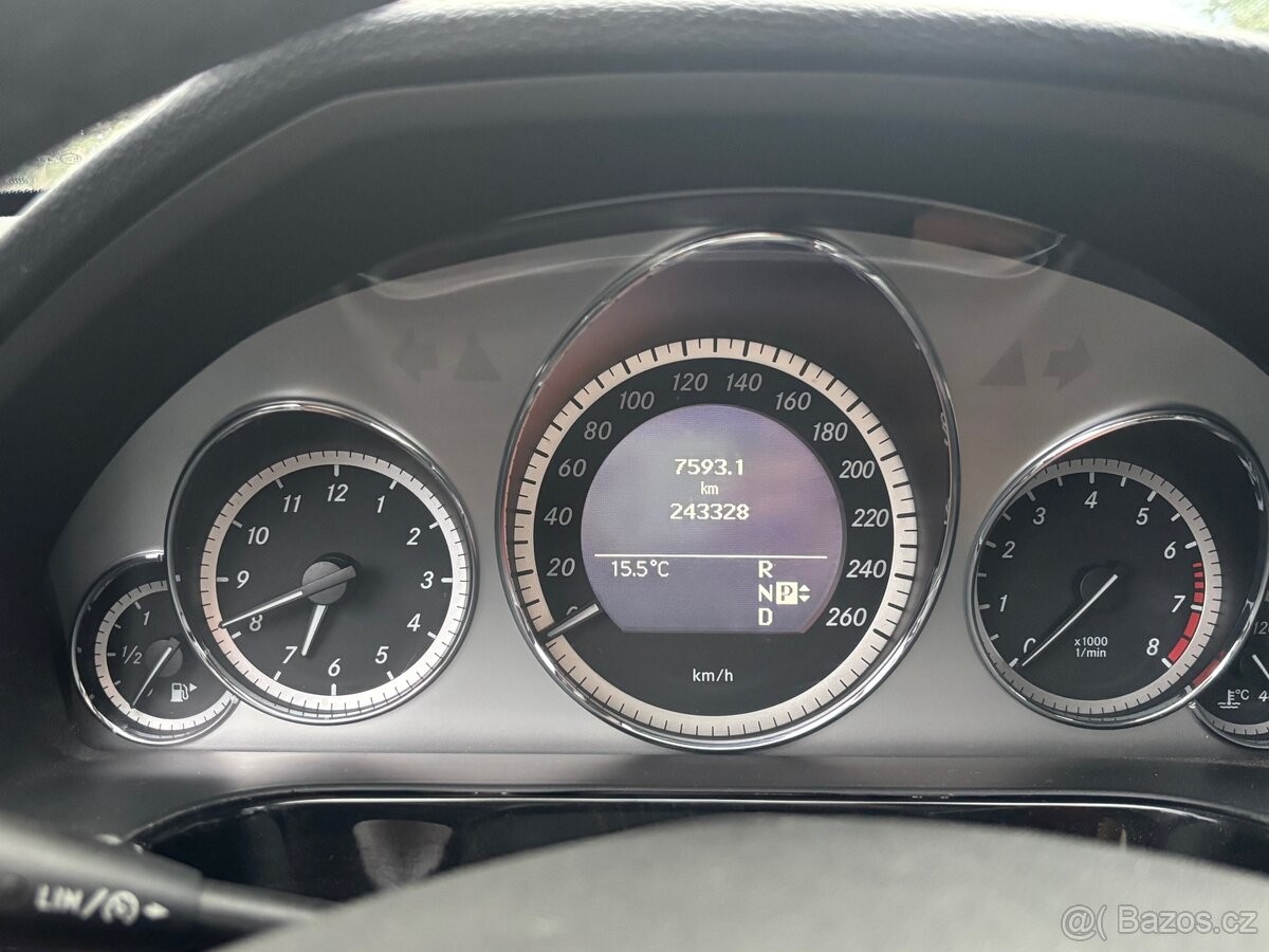 mercedes-benz-tridy-e-e350-cgi-215kw-2009 - 6