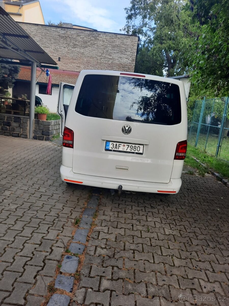 volkswagen-transporter-t5-rok-vyroby-2012 - 4