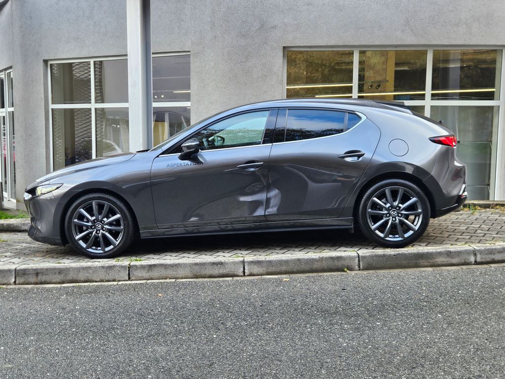 mazda-3-2-5l-e-skyactiv-g-1-majitel - 1