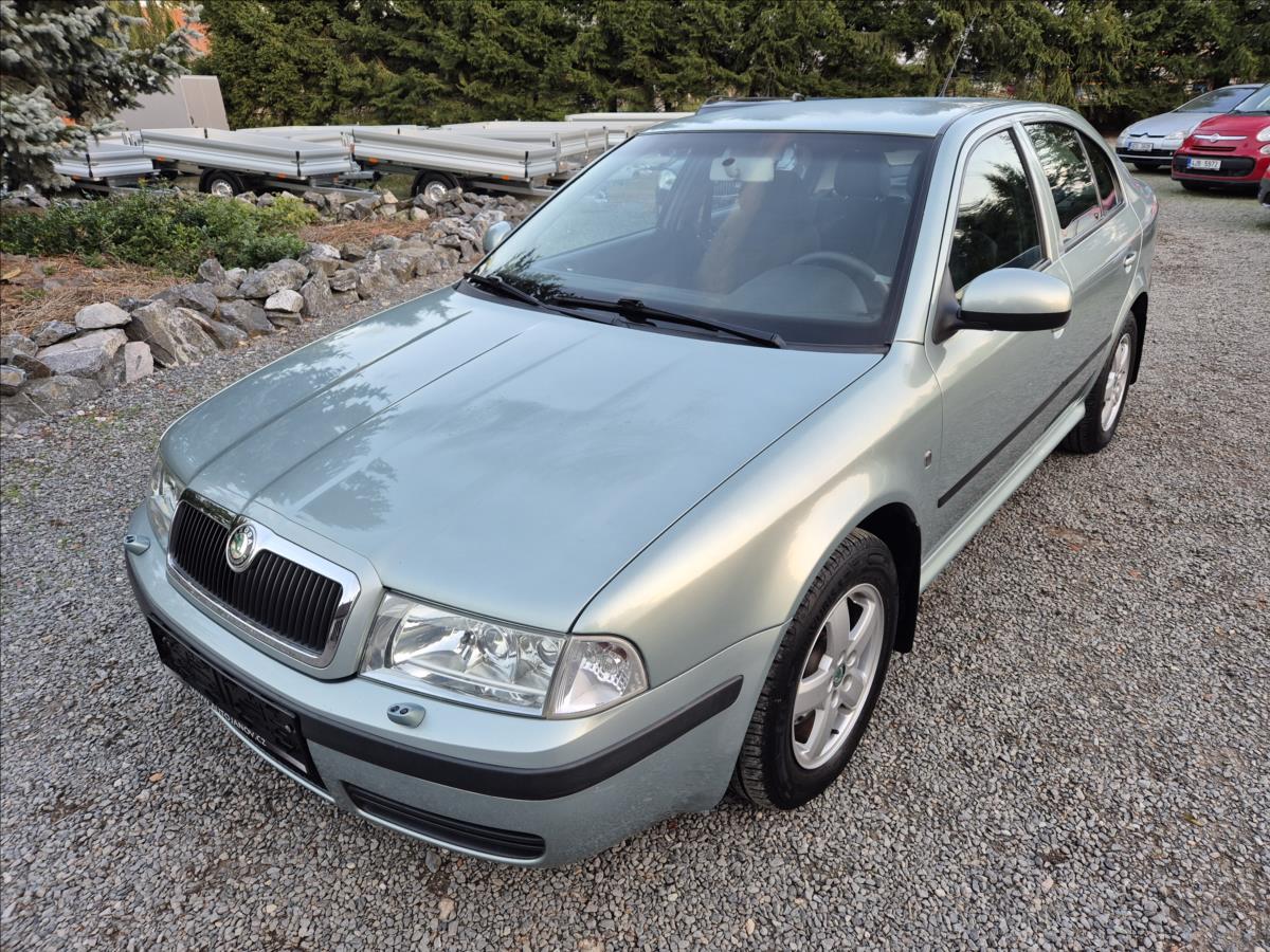 Škoda Octavia 1,9 TDI TOUR, 1.MAJITEL, TOP