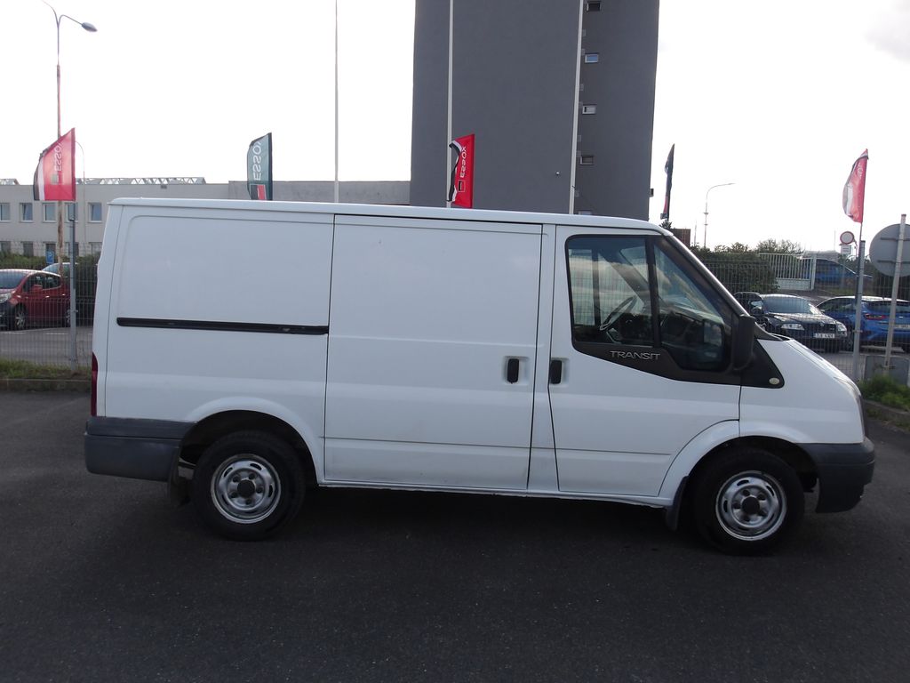 ford-transit-2-2tdci-cr-nova-stk - 7