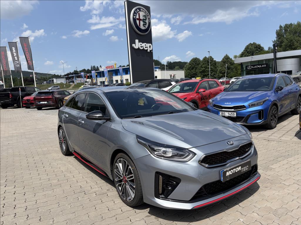 kia-proceed-1-6-t-gdi-7dct-gt - 1