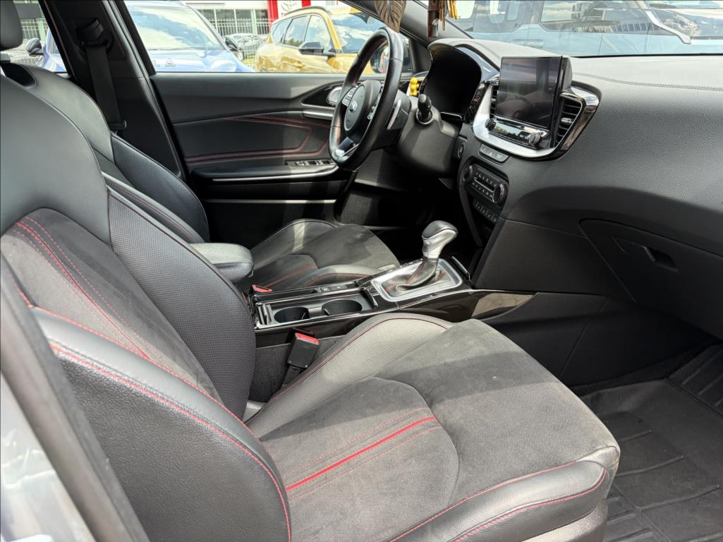 kia-proceed-1-6-t-gdi-7dct-gt - 7