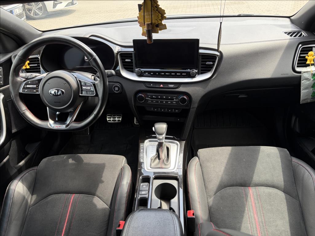 kia-proceed-1-6-t-gdi-7dct-gt - 8