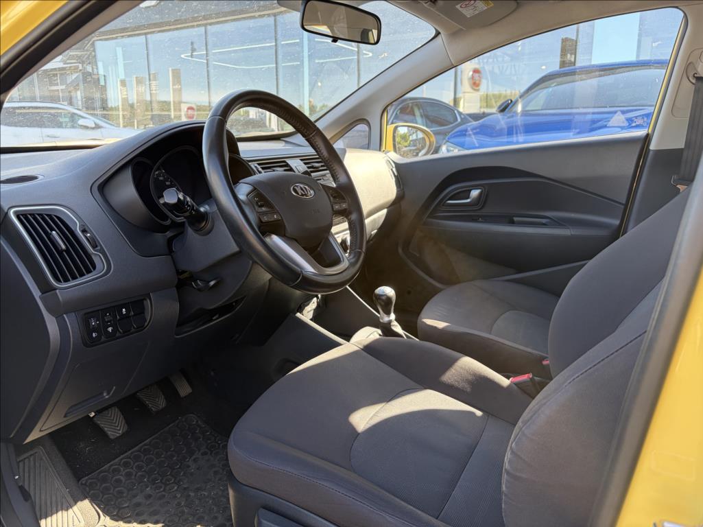 kia-rio-1-2-cvvt-61kw-comfort - 4