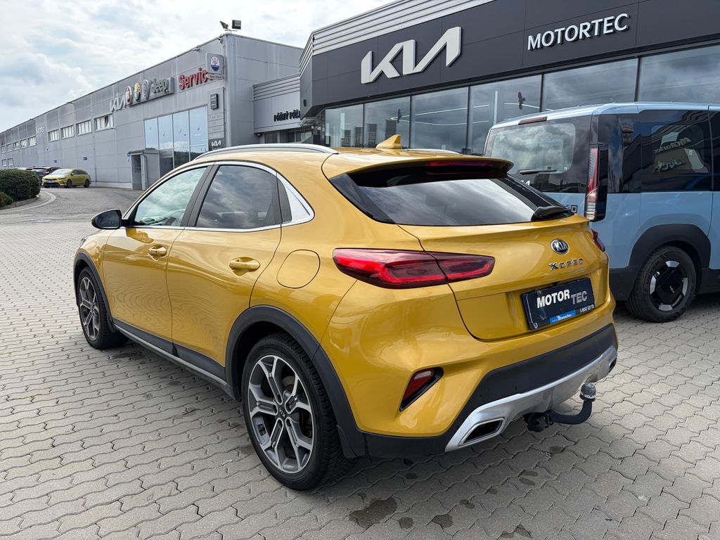 kia-xceed-1-6-crdi-100kw-mhev-7dct - 3